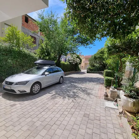 Silvana * 马卡尔斯卡