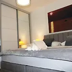 Silvana * Makarska