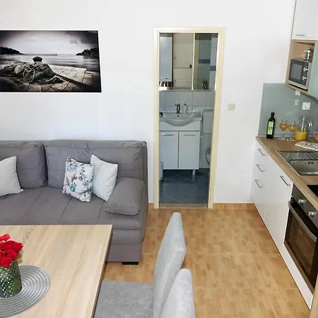 Silvana Apartment *