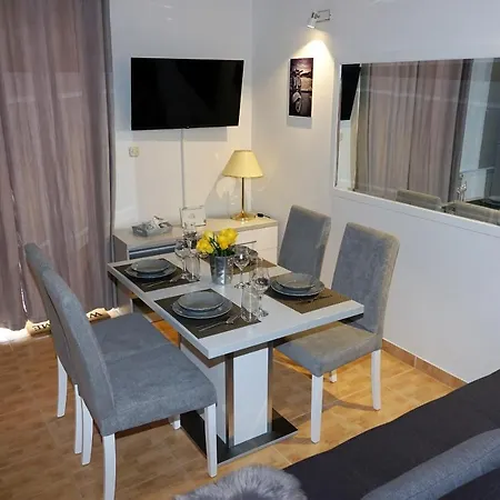 Silvana Apartment Makarska